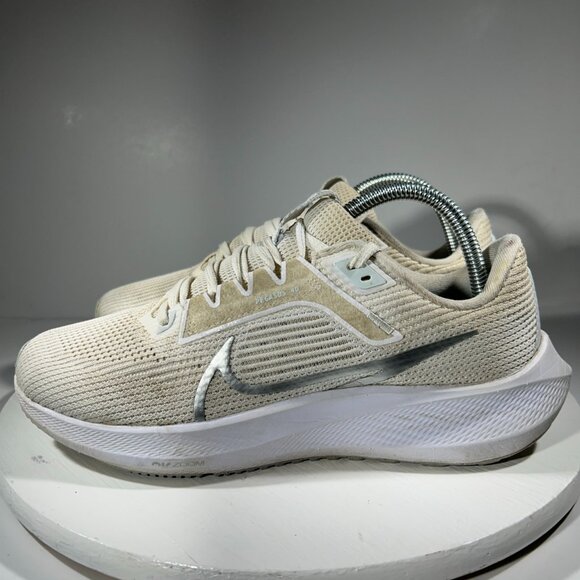 Nike Zoom Pegasus 40 Womens Size 9 Running Shoes Gray Sneakers Walking Jog Gym - Picture 1 of 12
